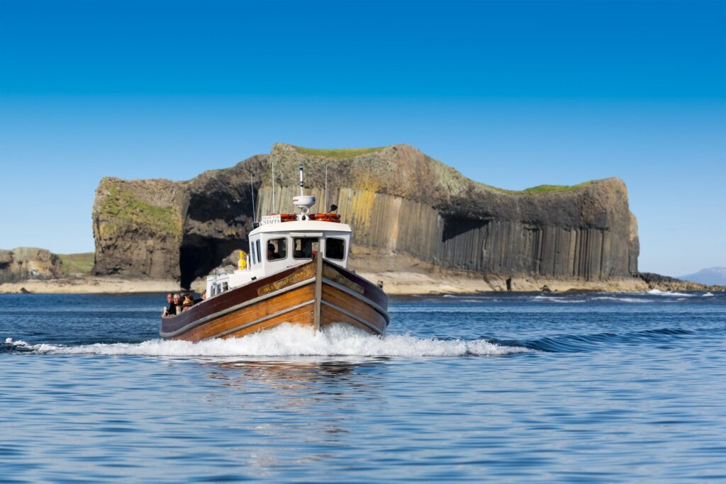 staffa trips - pleased to be back at sea